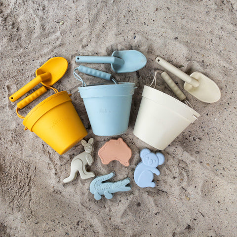 Little Wanderers Beach Bucket Set